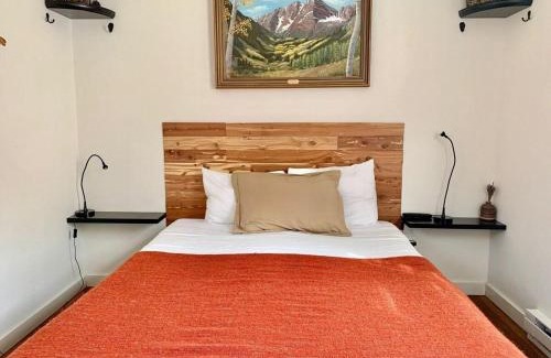 Idaho Springs House | Bierstadt Cabin at Base Camp Lodging Company