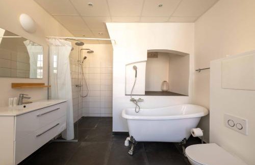 Copenhagen City Centre Apartment | Big 4 BR Apartment with Bathtub by CPH City Hall Square
