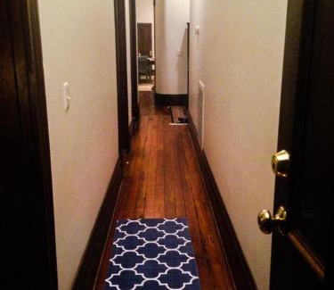 Savannah Victorian District House | Big Blue House - Near Forsyth Park - Lower Unit