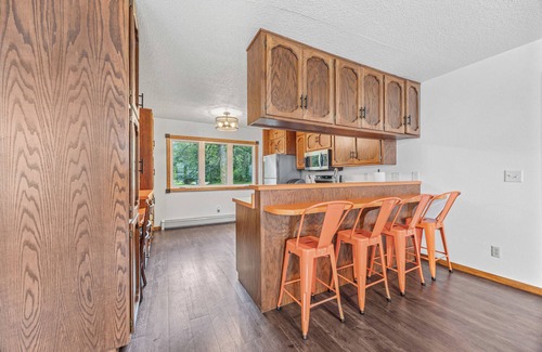 Richwood House | Big Cormorant-Lg.Walkout w/2 living areas for comfort, big lot, arcade, lily pad