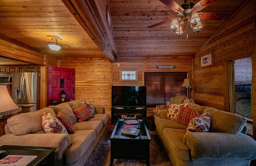 Fort White Cabin | Big Cypress Lodge on Sante Fe River-Sleeps 14, Bring horses, RV and your boat!