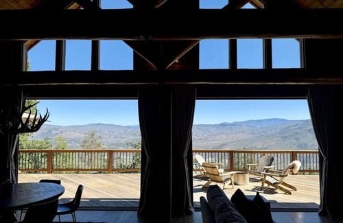 Edwards House | Big Dipper Mountain Retreat