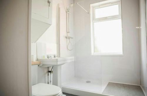 Aylestone House | Big Double Room in Leicester
