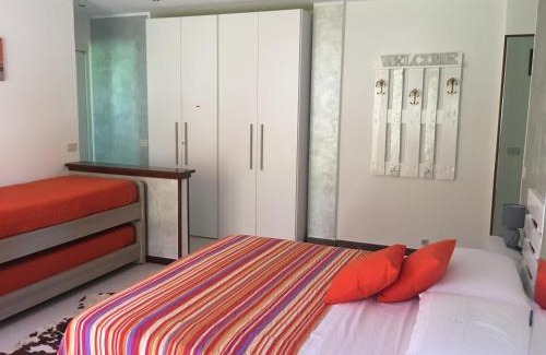 Suello Bed & Breakfast | Big family bed & breakfast