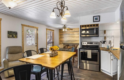 Leakey House | Big Fern Cabin in Leakey