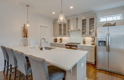 Urbandale Nations House | Big Group? 2x Homes: The Ultimate Nashville Stay!