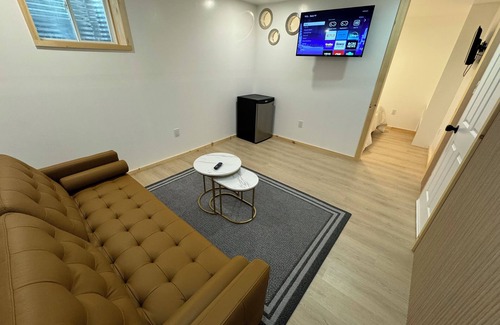 Ottawa Division Apartment | Big living-room, bedroom, and private bathroom brand new