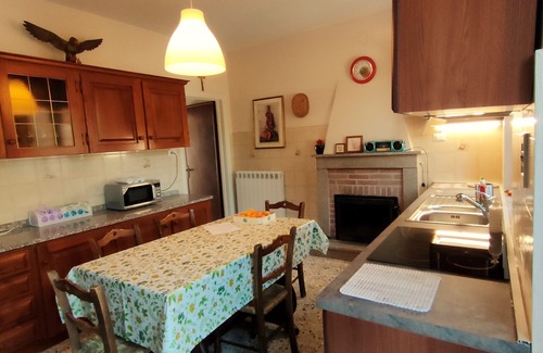 Capannori House | Big panoramic house in the Lucca hills. Pool, garden, WiFi, Aircon