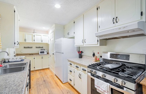 Leander House | Big Private Hill Country Oasis - Ideal for Groups/Family Getaways