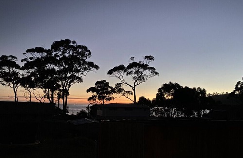 Surveyors Bay House | Big Roaring Beach House