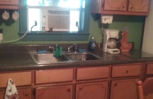 Big Sandy House | Big Sandy, TN, Sleeps 8