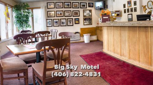 Superior Hotel | Big Sky Motel