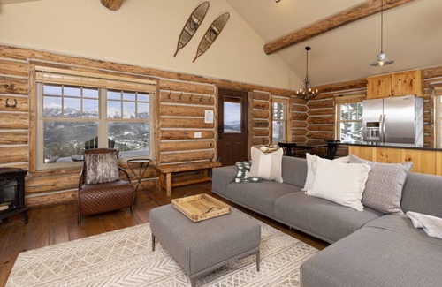 Big Sky Cabin | Big Sky Vacation Rentals: CH Cabin 11 Bandit Way