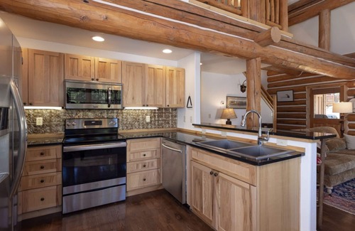 Powder Ridge Cabin | Big Sky Vacation Rentals: PR Red Cloud 10