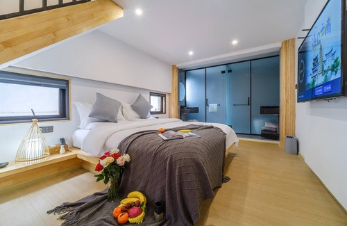 Gucheng House | Big Tree Guesthouse