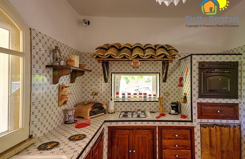 Terrasini Villa | Big villa overlooking the wonderful gulf of Castellammare