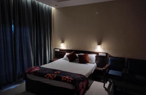 Elappara Resort | Biglaand Dew Castle