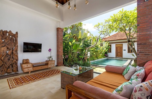 Nyuh Kuning Villa | Bijia Villa 6BR w Private Pool - Quiet Luxury Retreat Surrounded by Nature