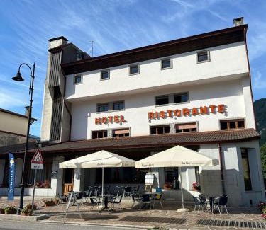 Priuso Hotel | Bike & Bikers Hotel Restaurant
