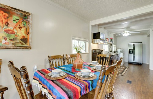 Cleveland Cottage | Bike & Hike On-Site: Inviting Cleveland Retreat!