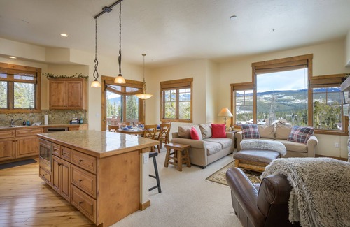 Bear Crossing House | Bike Trails | Hot Tub w/Mountain Views!