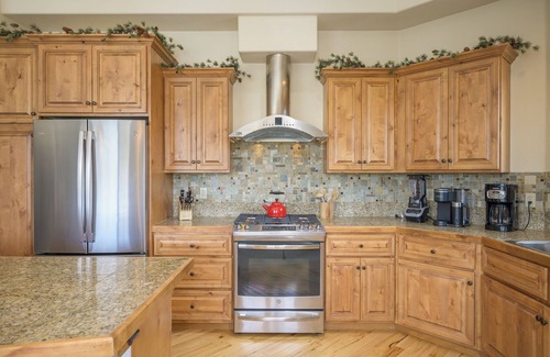 Bear Crossing House | Bike Trails | Hot Tub w/Mountain Views!