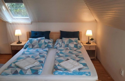 Balatonakarattya House | Biker Holiday Home