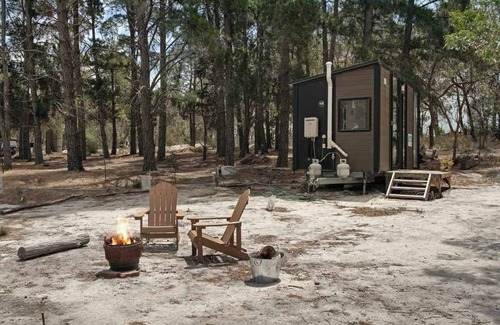 Black Range House | Bilby Park Escape 1 by Tiny Away