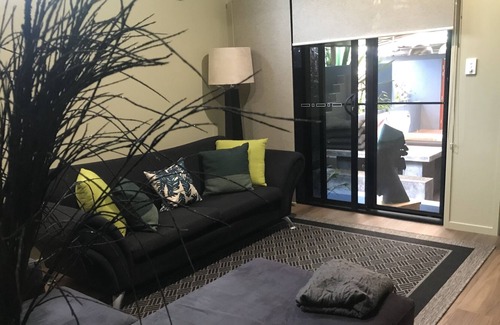 Black Mountain House | BILLABONG Noosa Hinterland Holiday House