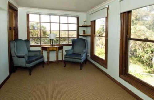 Margaret River House | Bin 63 Rustic Bush Retreat 5 minutes to the beach 7 minutes from Margaret River