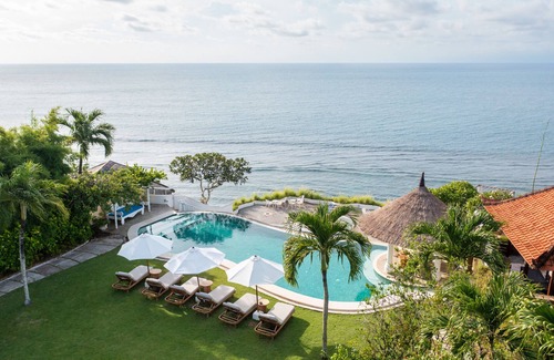 Ungasan Villa | Bingin Beach 6BR Villa: Stunning Sea View