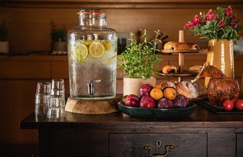 Es Castell Hotel | Binissaida Boutique Hotel