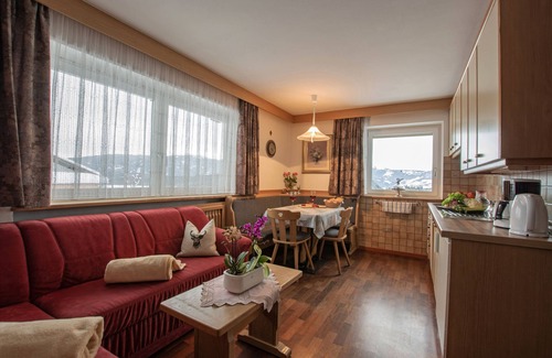 Castelrotto Apartment | BIO Farm APP GENZIANA