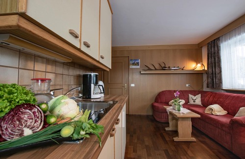 Castelrotto Apartment | BIO Farm APP GENZIANA