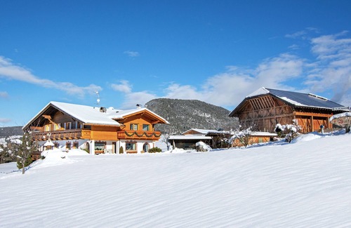 Castelrotto Apartment | BIO Farm APP GENZIANA