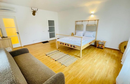 Balotesti Apartment | BioLocalia House Oltenia