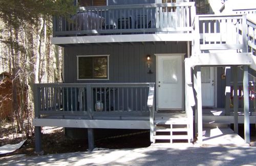 June Lake House | Birch Creek #1 - 1BR/1BA - Down Canyon