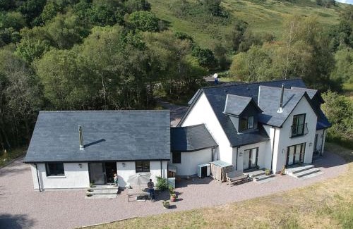 Banavie Apartment | Birch Hollow, Fort William with outdoor fire pit