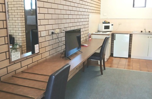 Tocumwal Hotel | Birch Motel Tocumwal