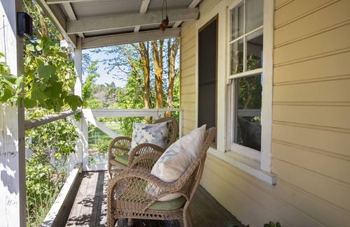 Kyneton House | BIRD HOUSE - A ROMANTIC SHACK ON THE EDGE OF PIPER ST