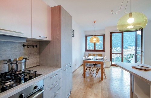 Como Apartment | Bird's Eye View