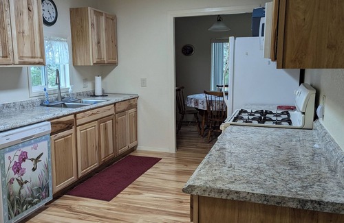 Sierra Vista Southeast House | Birders Paradise-Snow Birders Haven-Reduced Rates for Long Term Rentals