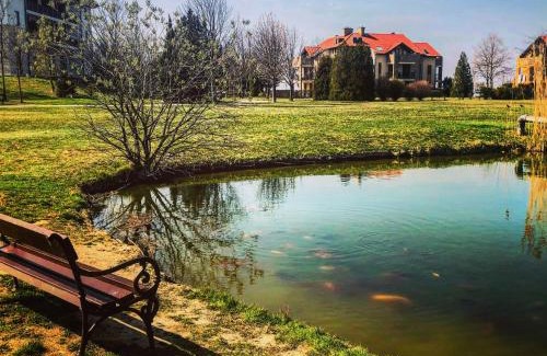 Bukfurdo Apartment | Birdland Apartman