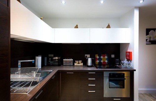 Theatreland Birmingham Apartment | Birmingham City Centre-chinatown-business-leisure