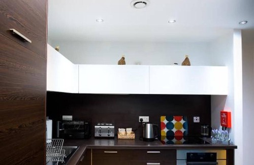 Theatreland Birmingham Apartment | Birmingham City Centre-chinatown-business-leisure