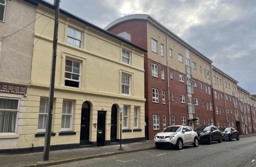 Convention Quarter Apartment | Birmingham City Stay Apartments