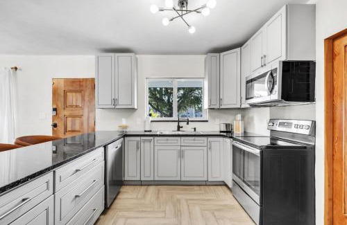 Golden Glades House | Biscayne River Home: Pool Pickleball Fun