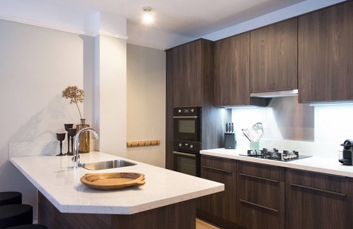 Benoordenhout Apartment | BizStay Park Central Executive