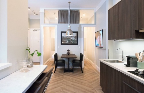 Benoordenhout Apartment | BizStay Park Central Executive