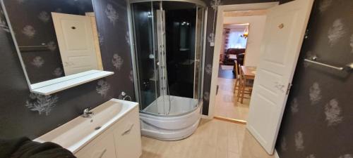 Dals-Ed S House | Bjornbyn 130 a